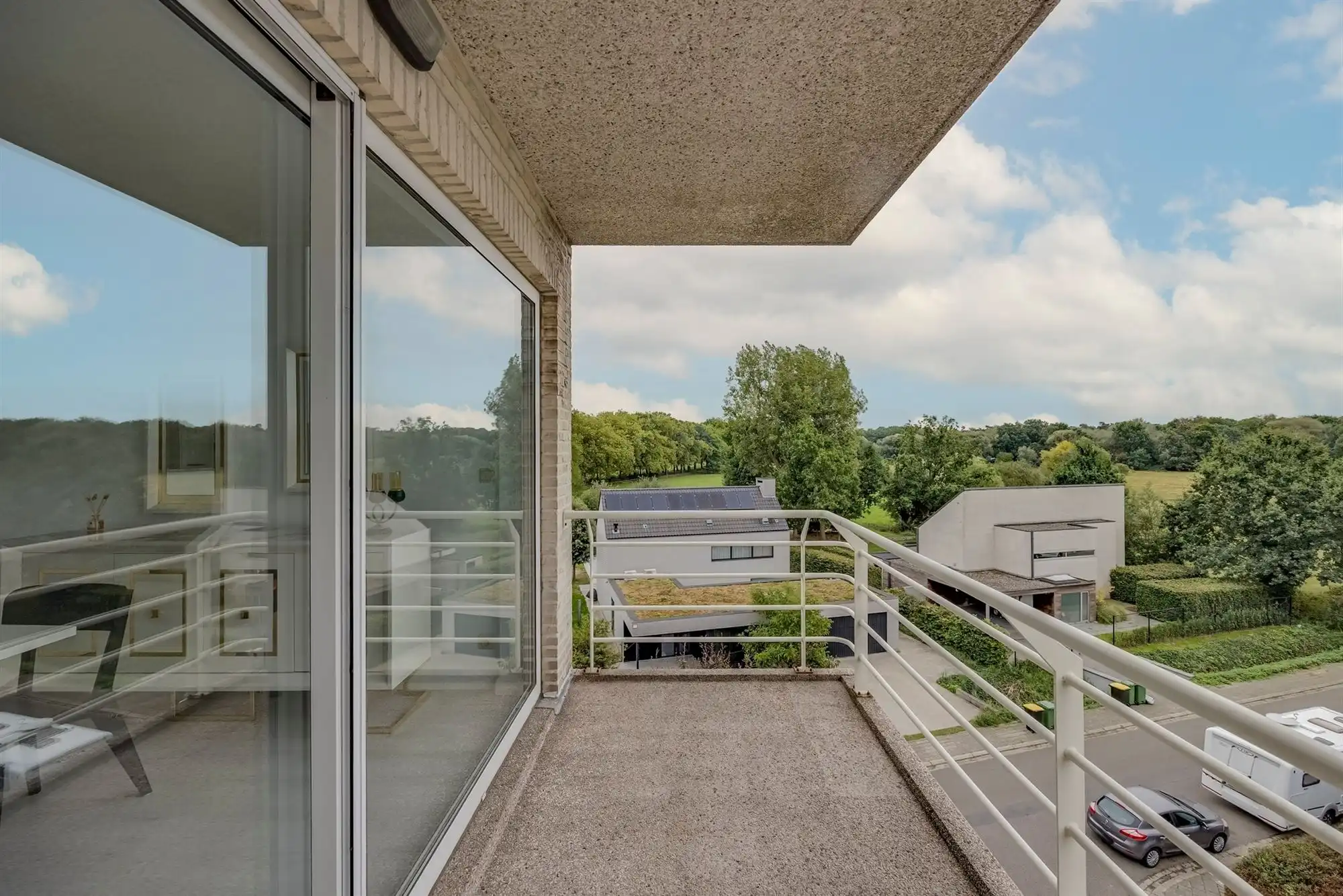 Ruim3-slpk appartement met terras en P foto 5