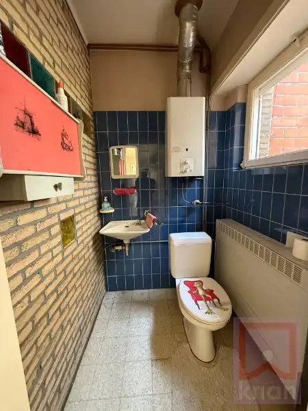 Ruime woning in groene villawijk! foto 9