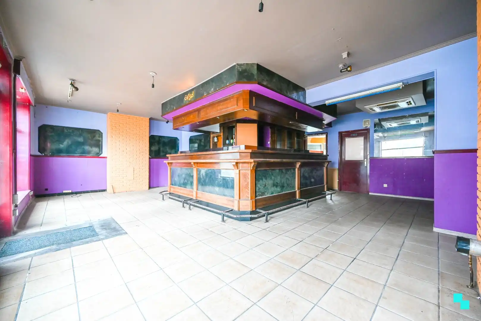 Handelspand met naastgelegen uitweg te Oostrozebeke foto 3