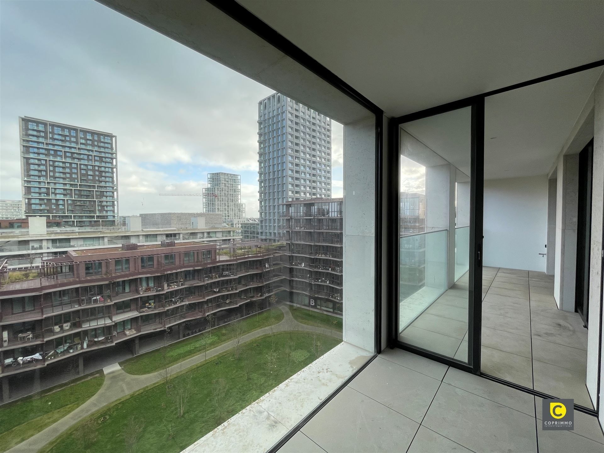 Modern nieuwbouwappartement op Nieuw Zuid foto 8