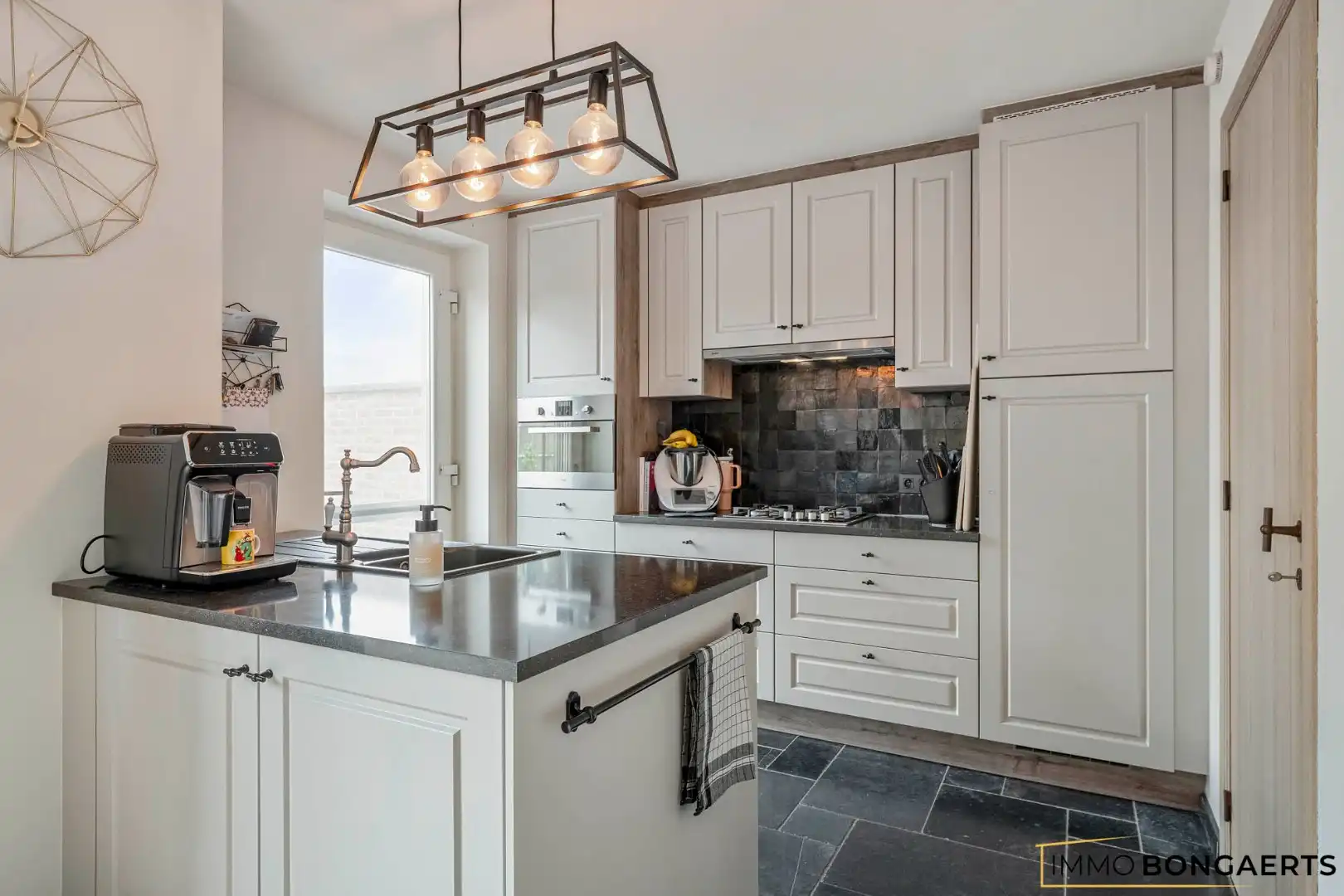 Instapklare woning met 3 slaapkamers foto 9