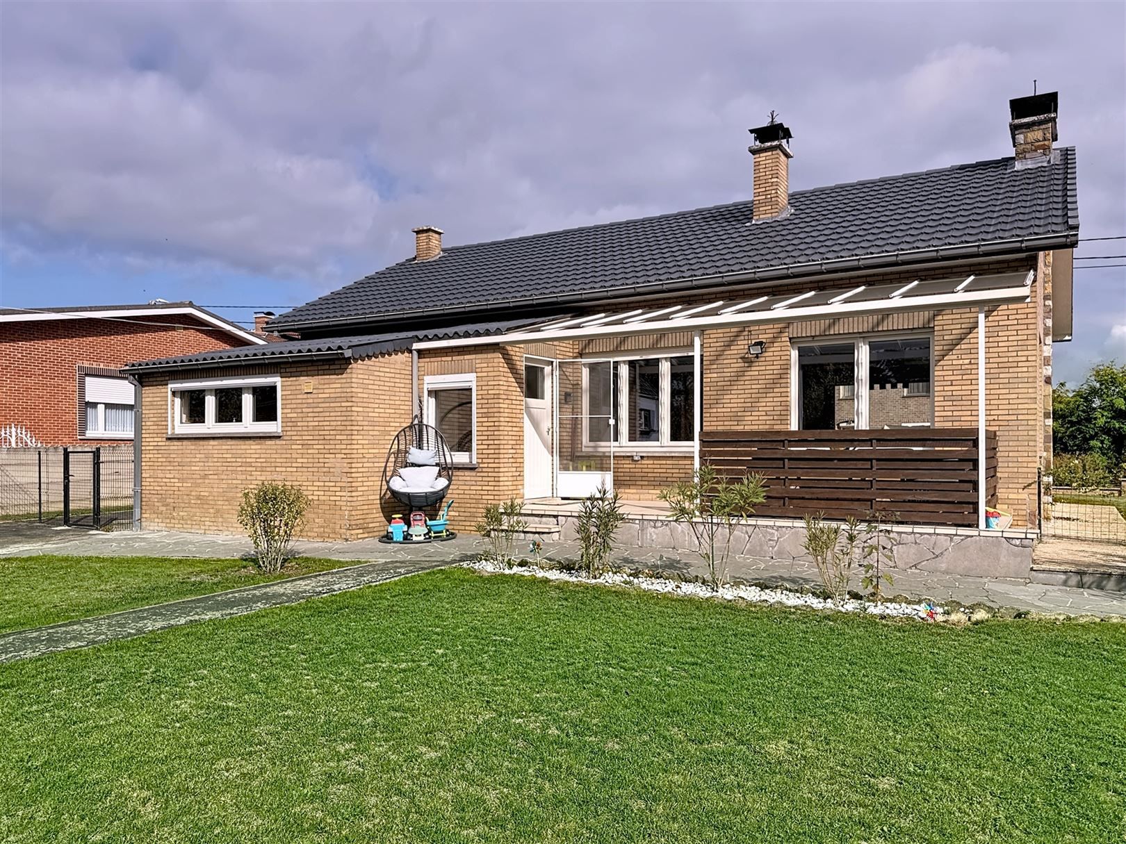 Open bebouwing, 3 slpks, tuin, terras, garage, 8a 67ca foto 4