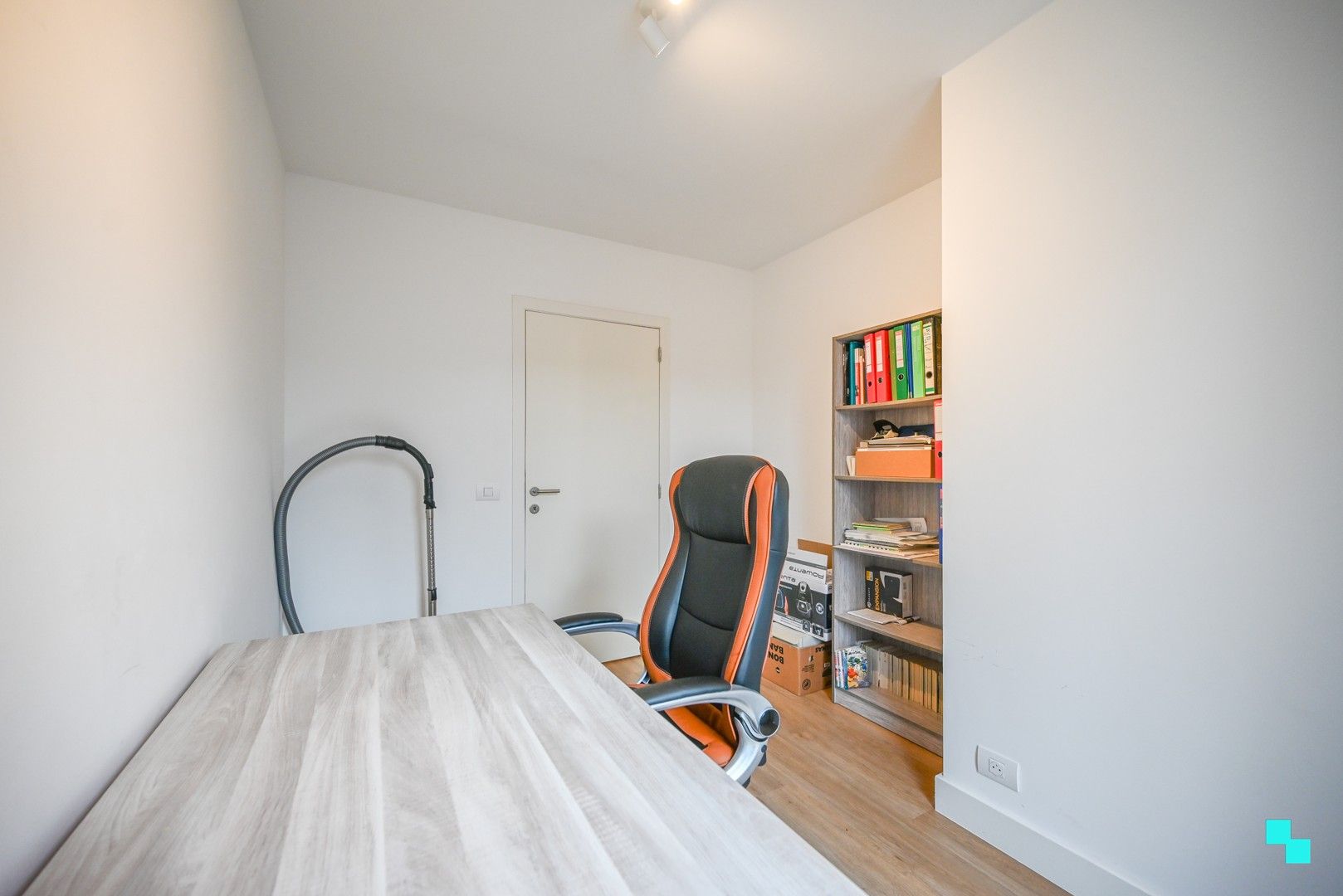Gelijkvloers tweeslaapkamerappartement met terras in Wielsbeke foto 13
