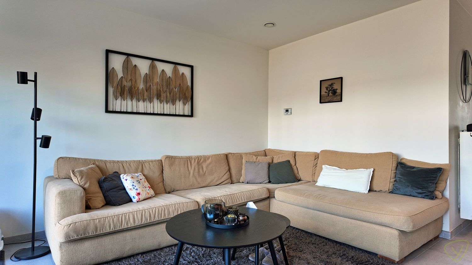 Modern wooncomfort in een rustige, residentiële omgeving te Eeklo! foto 8
