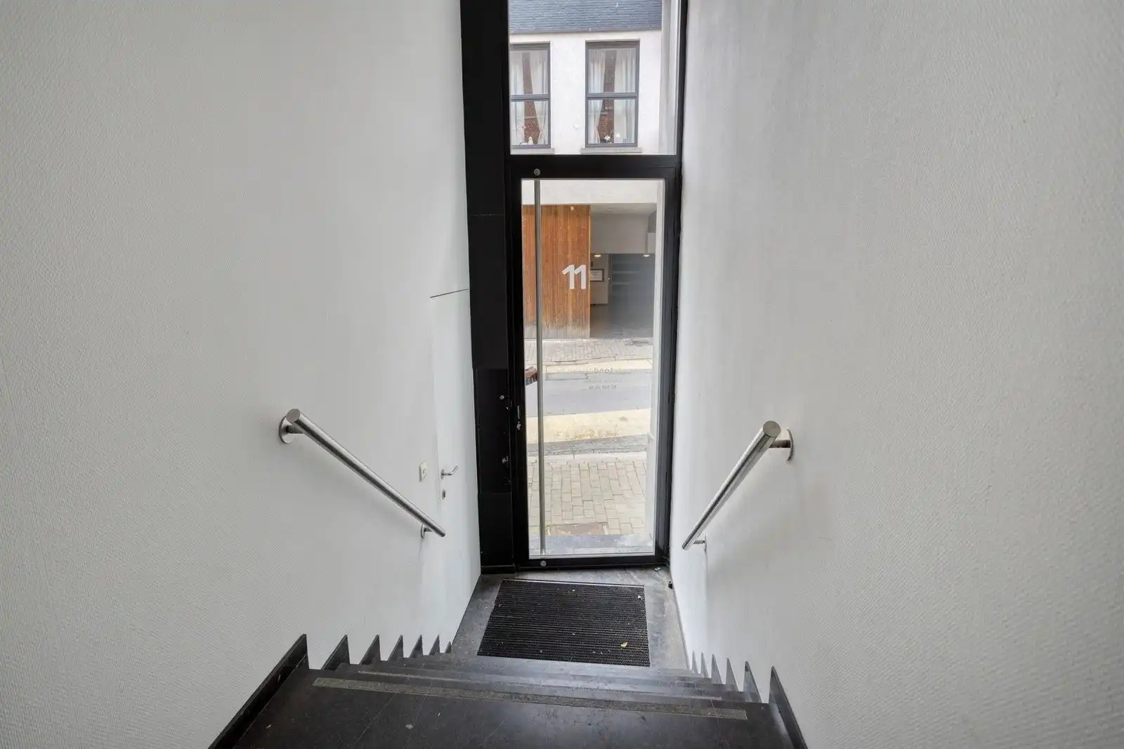 Praktijk + triplexappartement (3 slaapkamers & 2 badkamers) te centrum Halle  foto 10