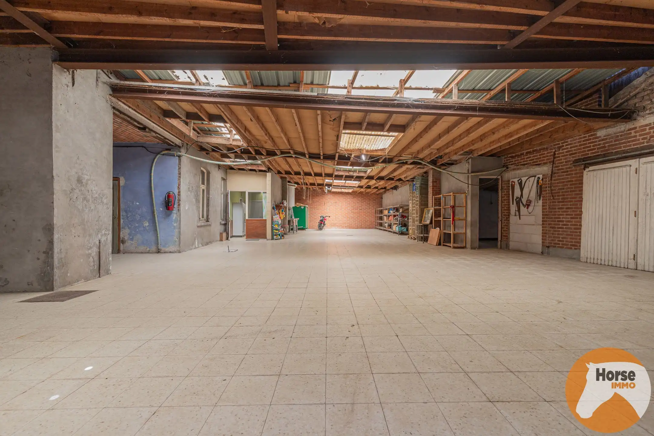 ST-L-ESSE - Ruime burgerwoning met achterliggende ateliers foto 23