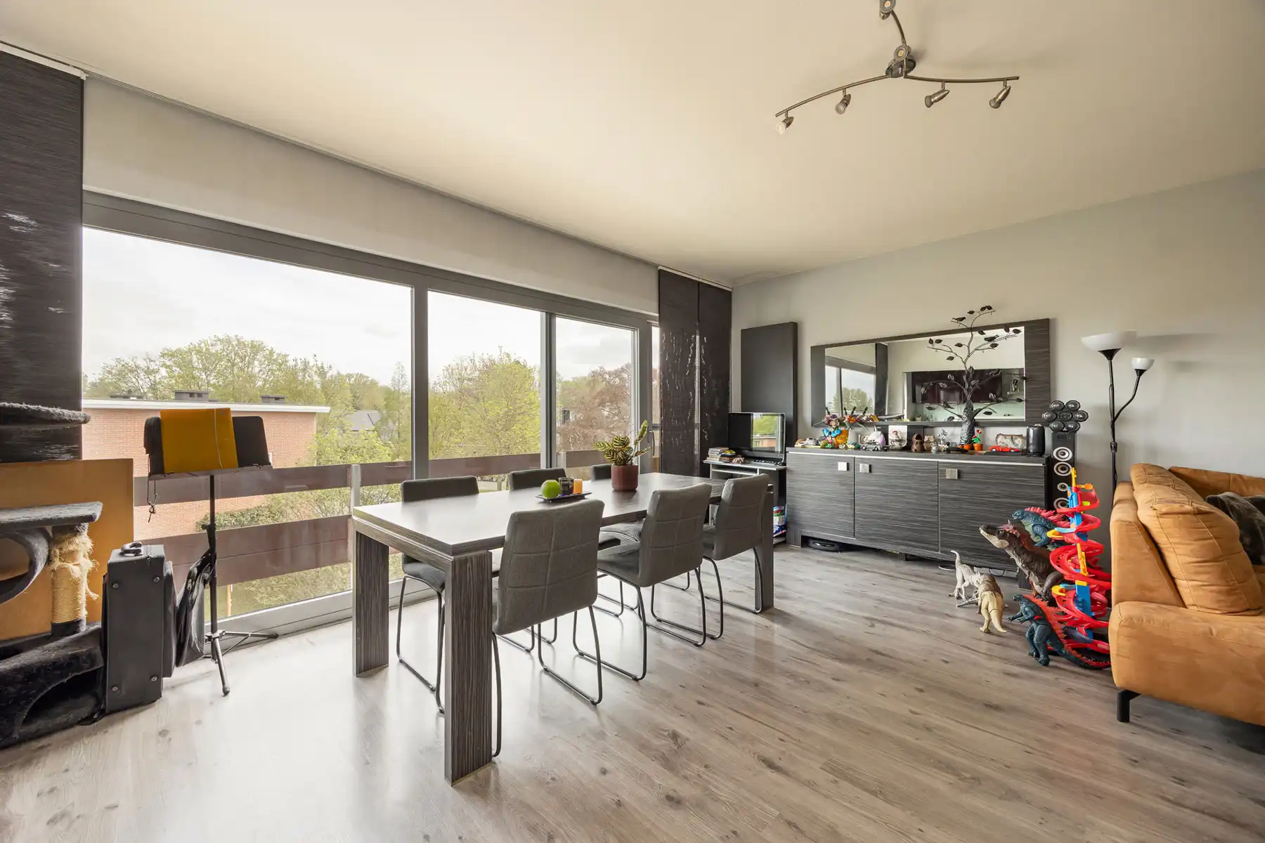 Appartement met 2 slaapkamers in de Altena-wijk te Kontich foto {{pictureIndex}}