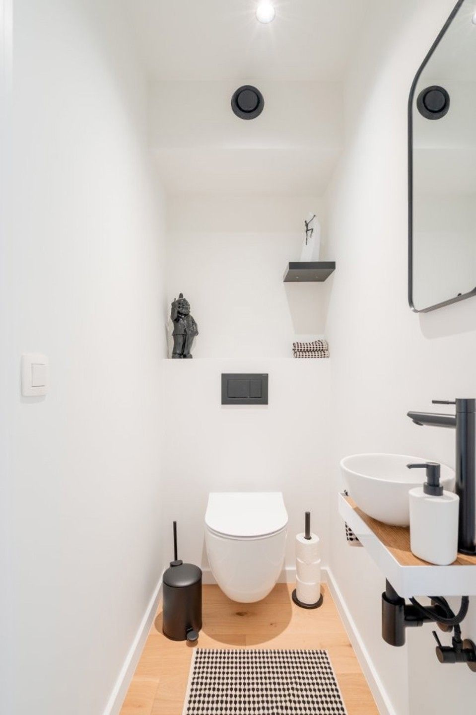 Stijlvol vakantieappartement met Terras, centraal gelegen {Lippenslaan]. foto 30