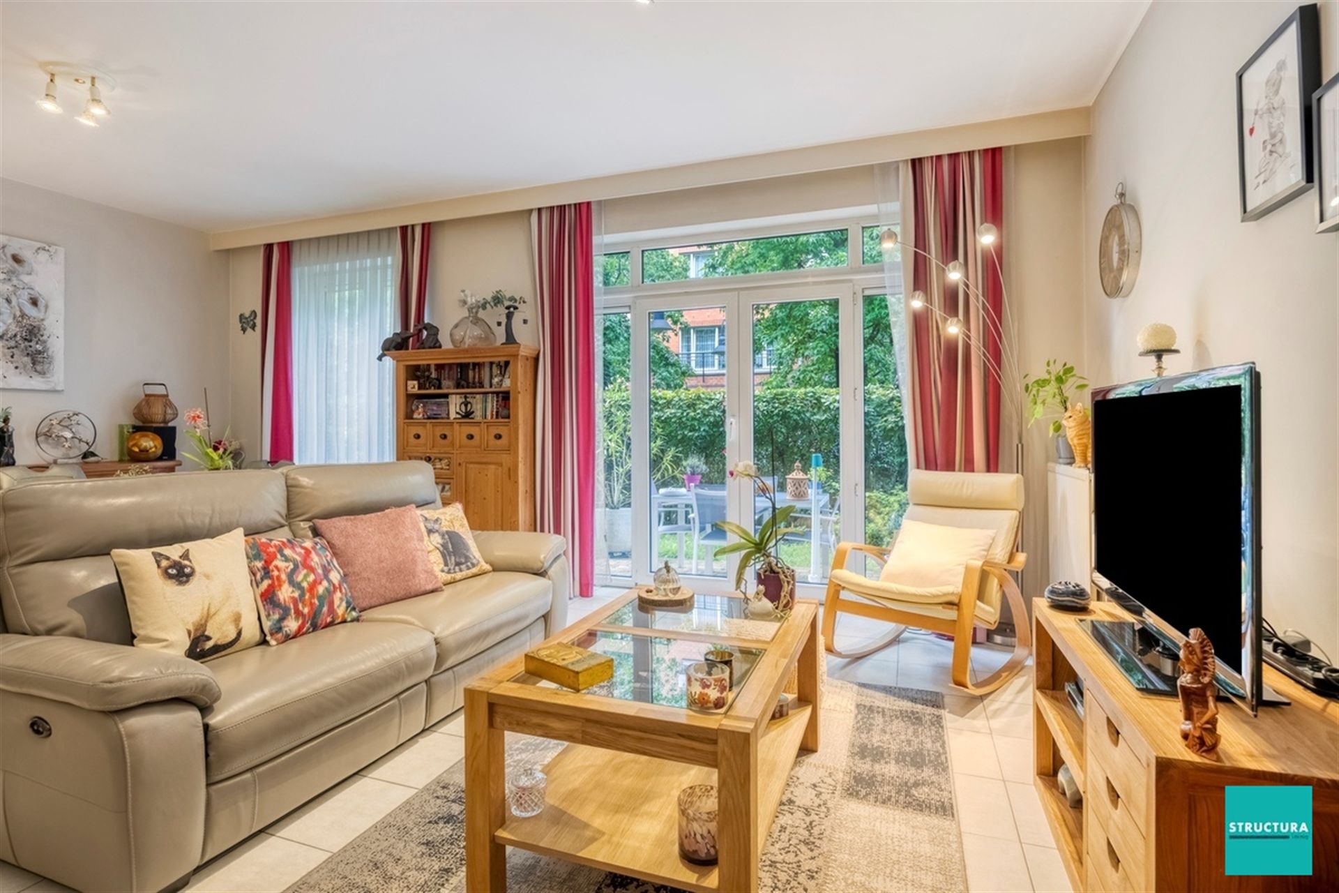 Prachtig gelijkvloersappartement te koop in de “Tuinen de Jette”.    foto 2