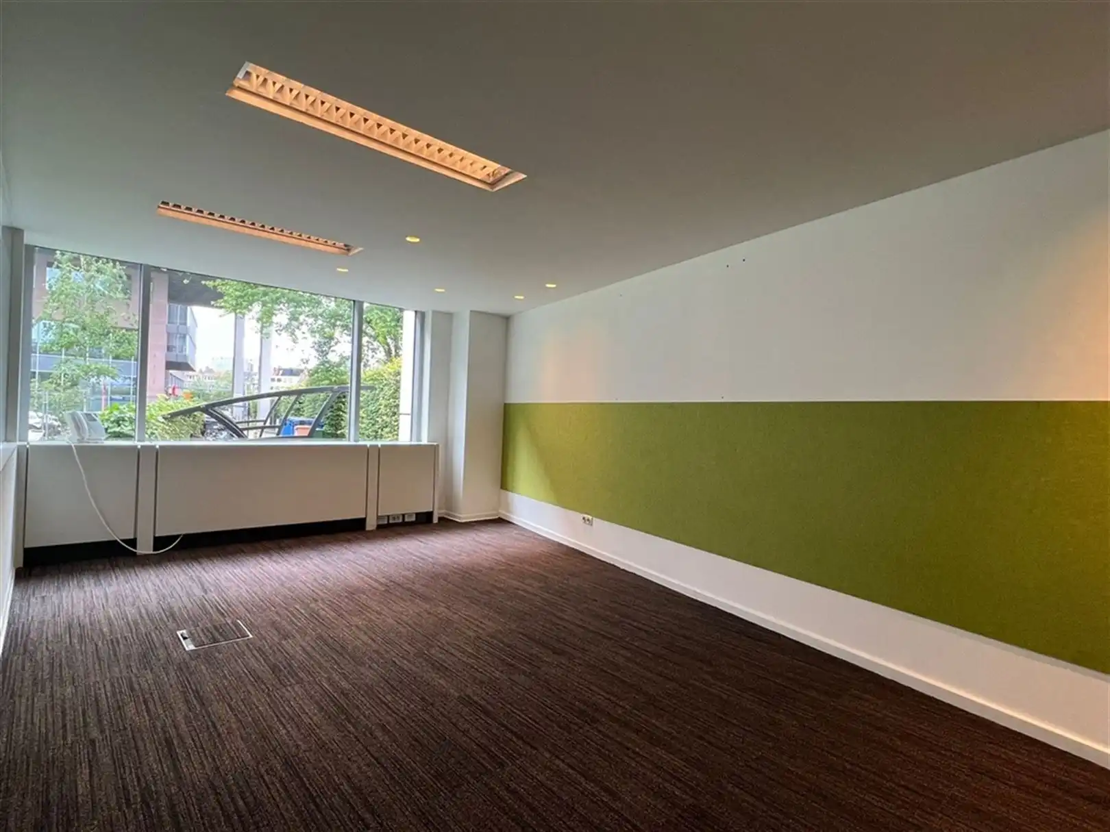 Lichtrijke instapklare kantoren tot 688m²  in UCO toren te Gent foto 5