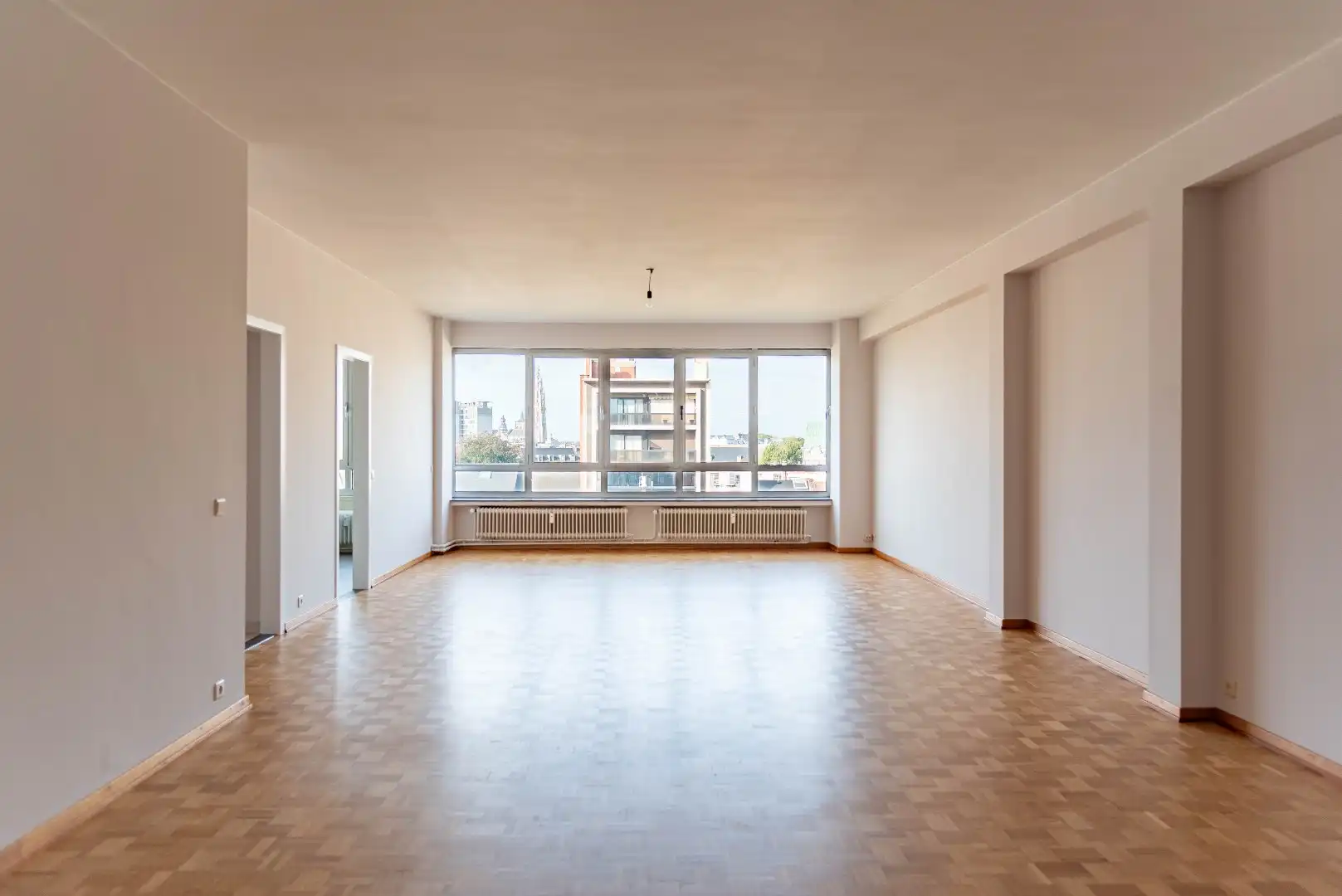 Riant appartement met 2 ruime slaapkamers foto 2