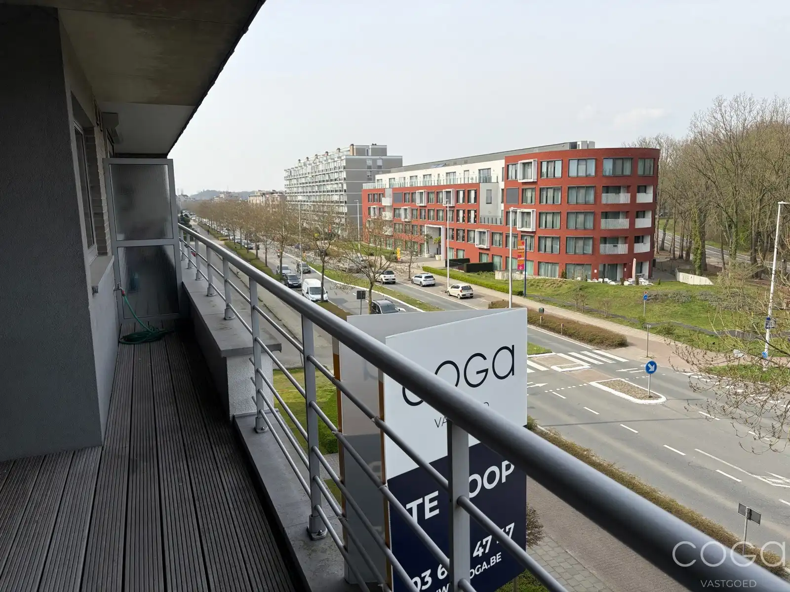 Centraal gelegen appartement met lift foto 11
