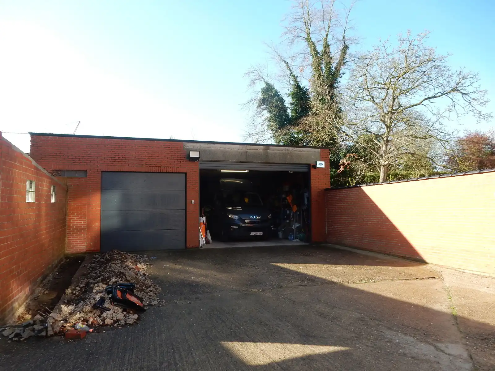 Loods/magazijn met twee automatische poorten voor een optimaal gebruikscomfort foto 6