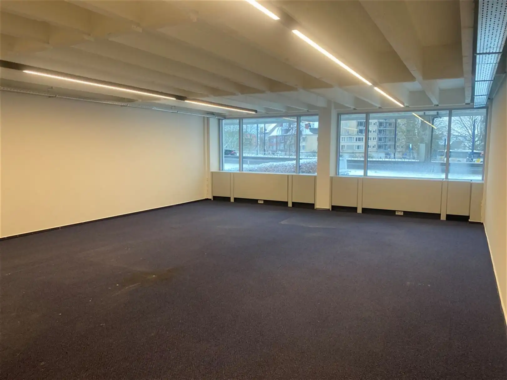 Lichtrijke instapklare kantoren tot 688m²  in UCO toren te Gent foto 4