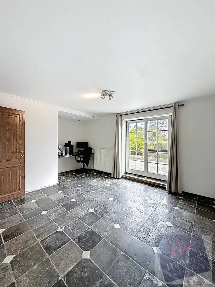 Hoeve met zwembad op 1,2 ha in Alken foto 23