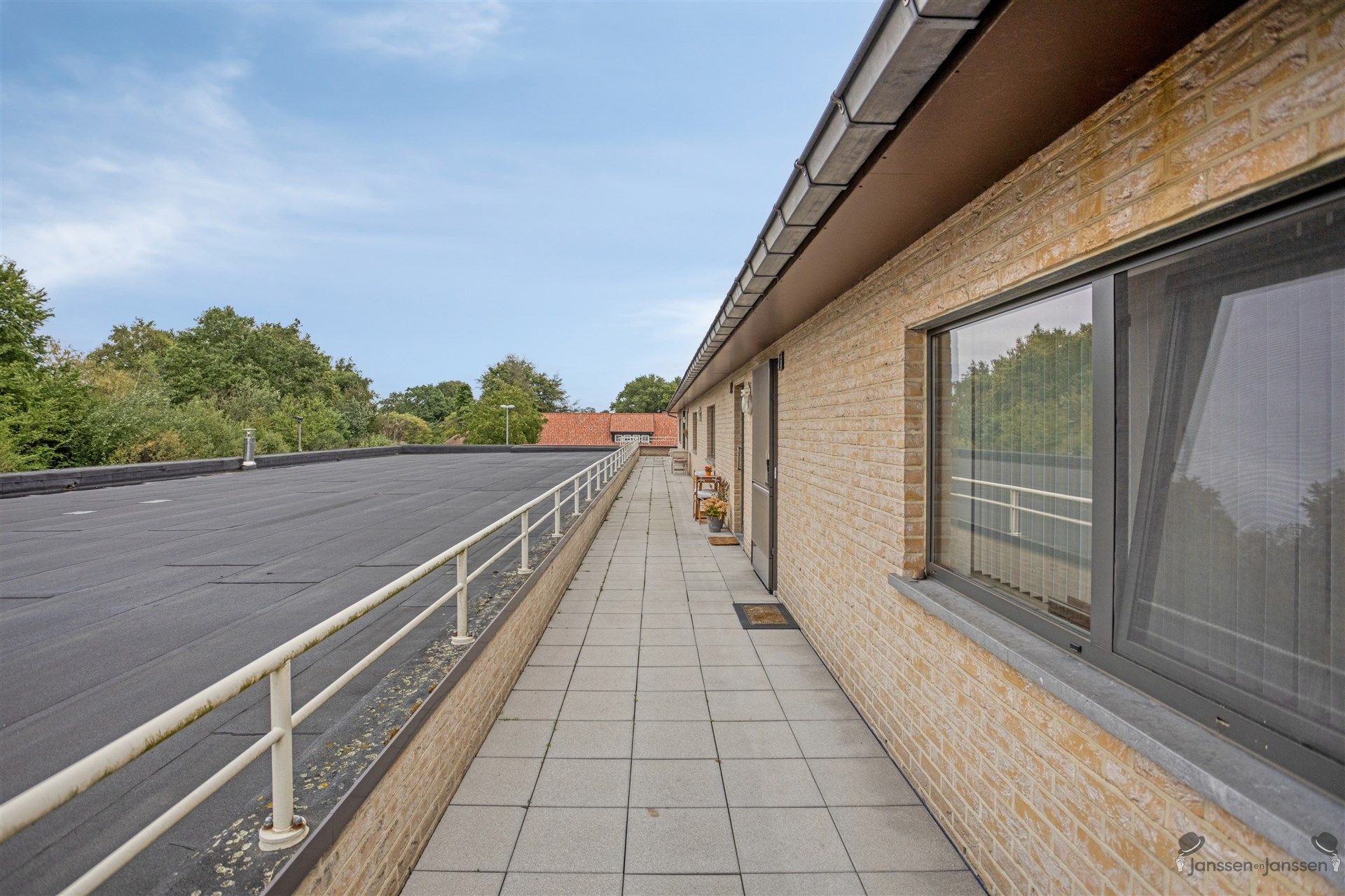 Instapklaar duplex appartement met 3 slaapkamers te Heppen (Leopoldsburg) foto 13