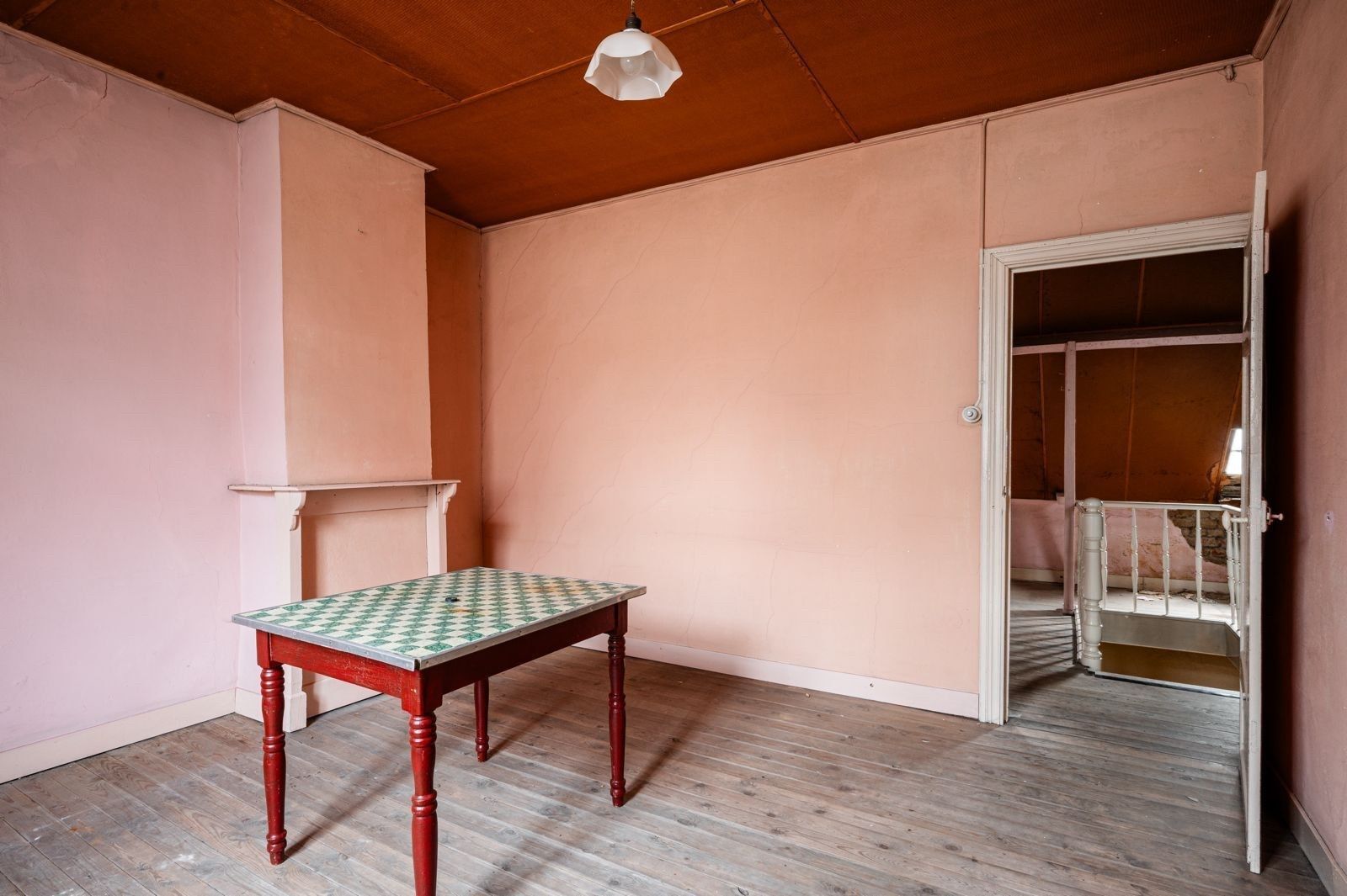 Ruime, te renoveren woning in het centrum van Eeklo foto 14