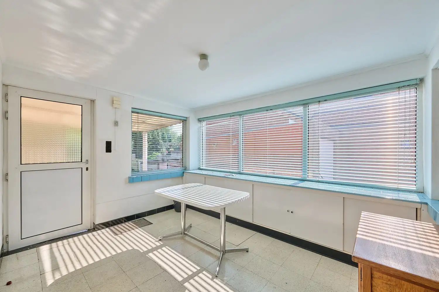 Karaktervolle renovatiewoning op een fijne rustige locatie foto 14