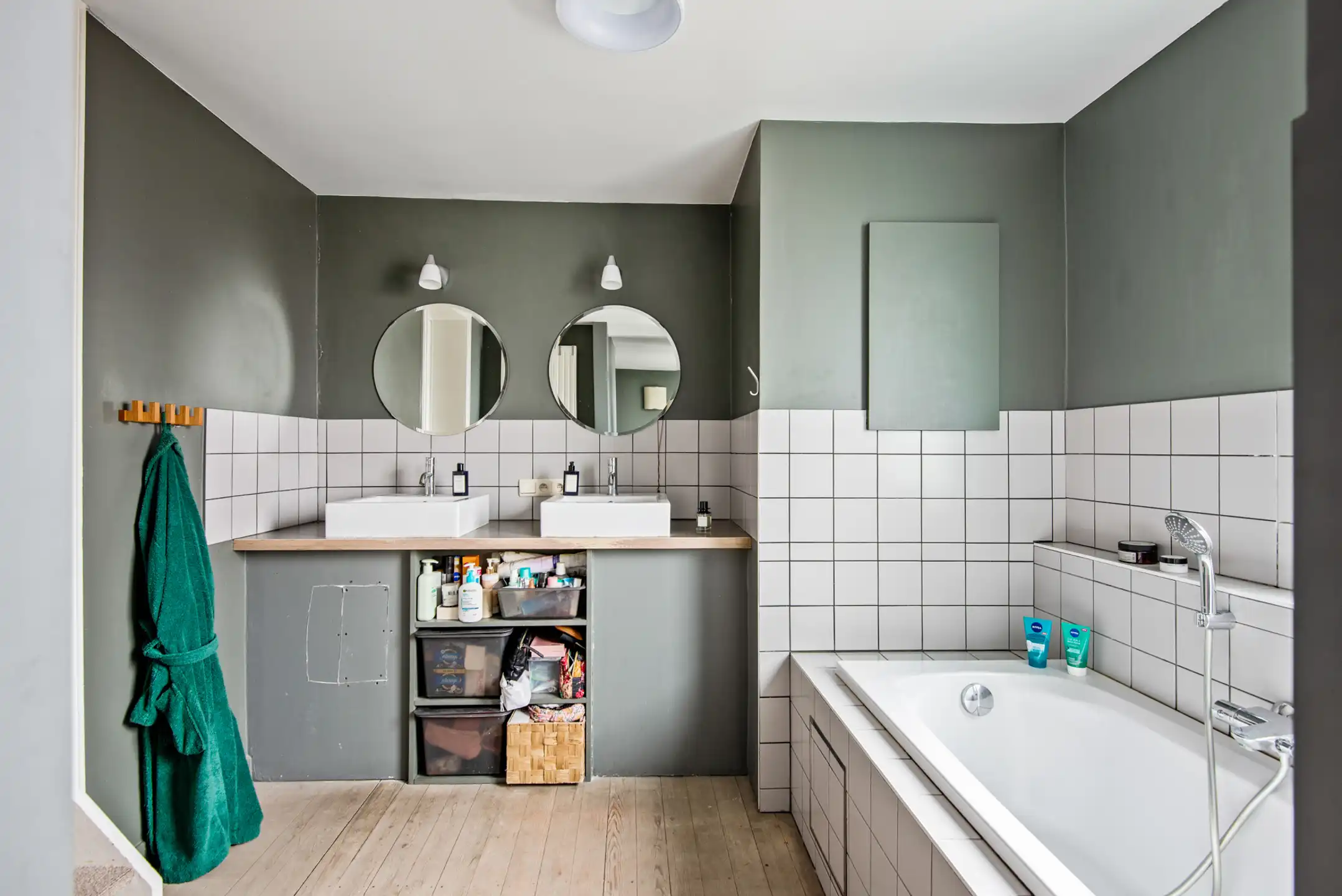 In het centrum gel. stadswoning met 5 slpk., terras, tuin en garage foto 34