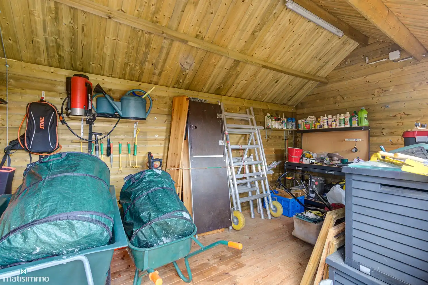 INSTAPKLARE EN ENERGIEZUINIGE WONING MET INPANDIGE GARAGE, TUINKAMER, KELDER EN RUIME TUIN TE ELST foto 37