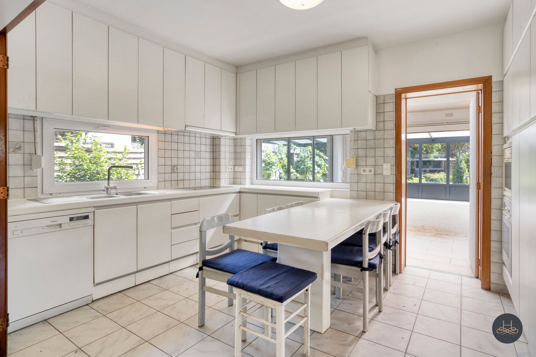 Rustig en residentieel gelegen renovatiewoning in het groen foto 6