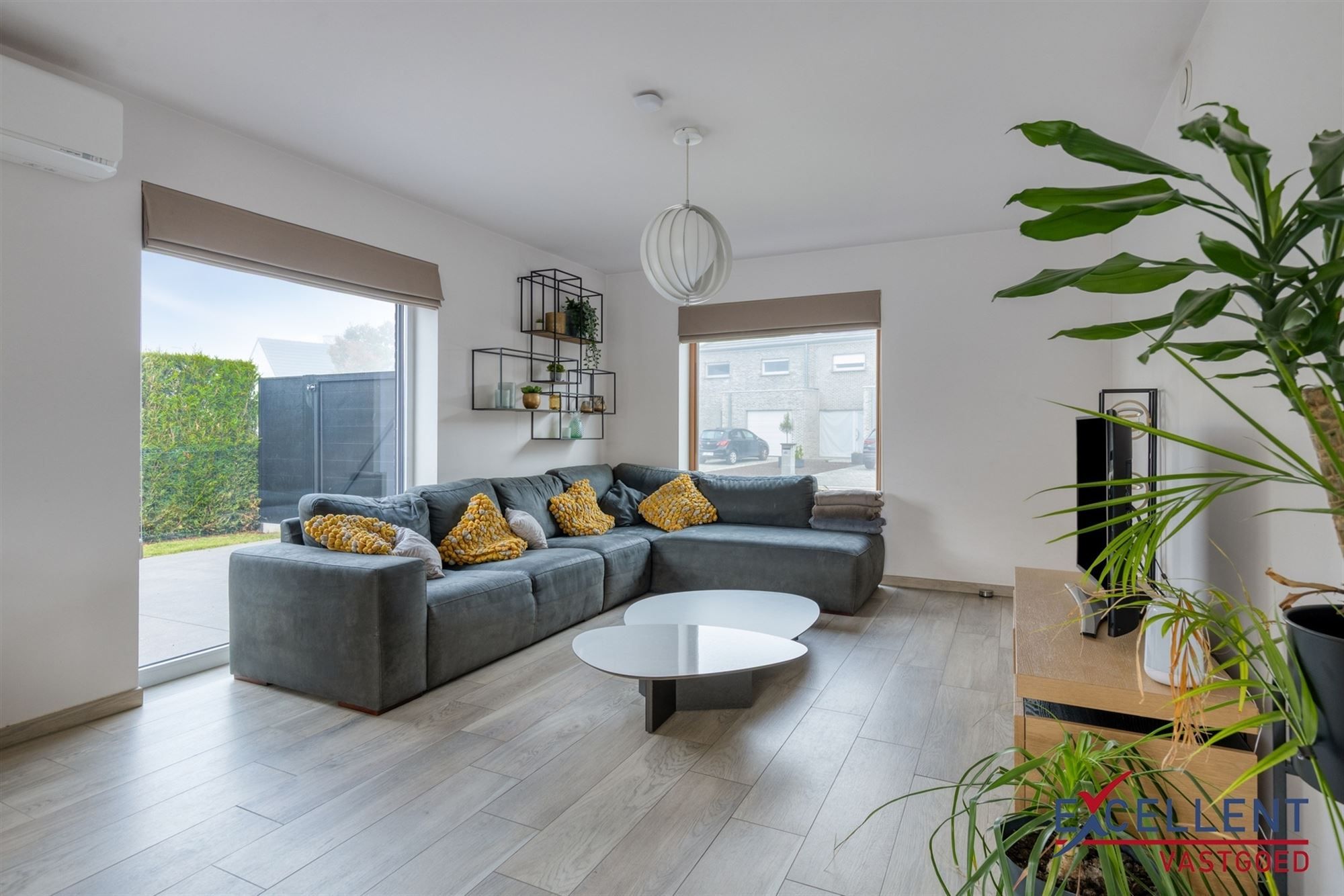 Instapklare halfopen woning te Deinze foto 2