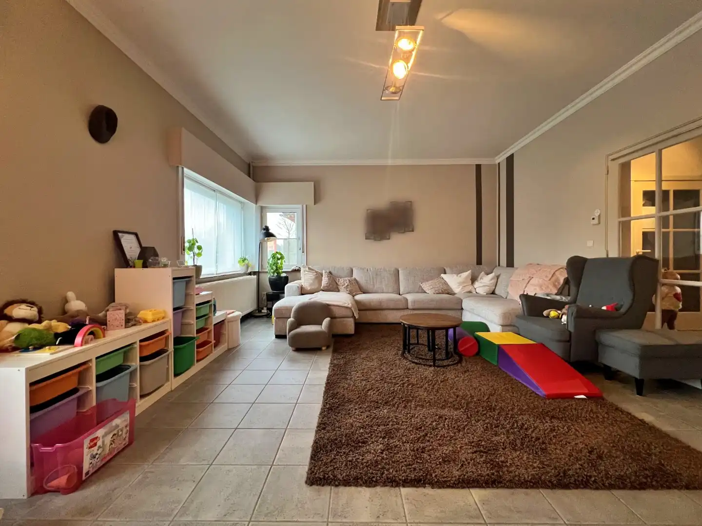 🏡 Halfopen woning met ruime tuin en garage te huur in Lievegem foto 4