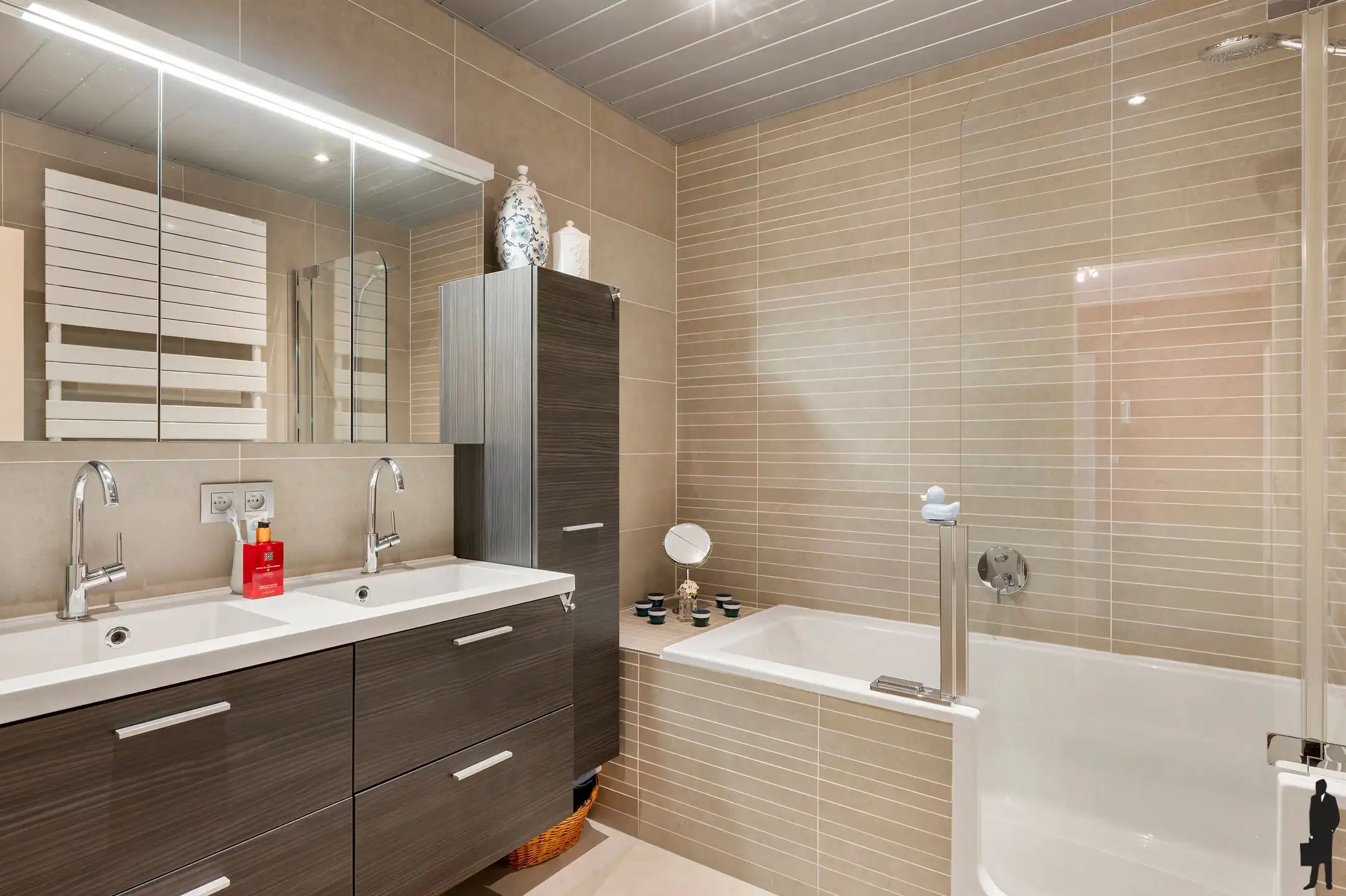 Instapklaar gelijksvloersappartement met 3 slaapkamers en tuin!  foto 11