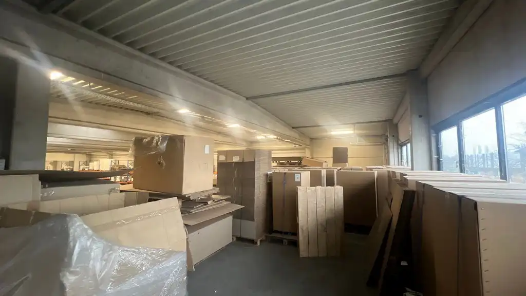 Magazijn te huur in de Heikensstraat in Zele foto 7