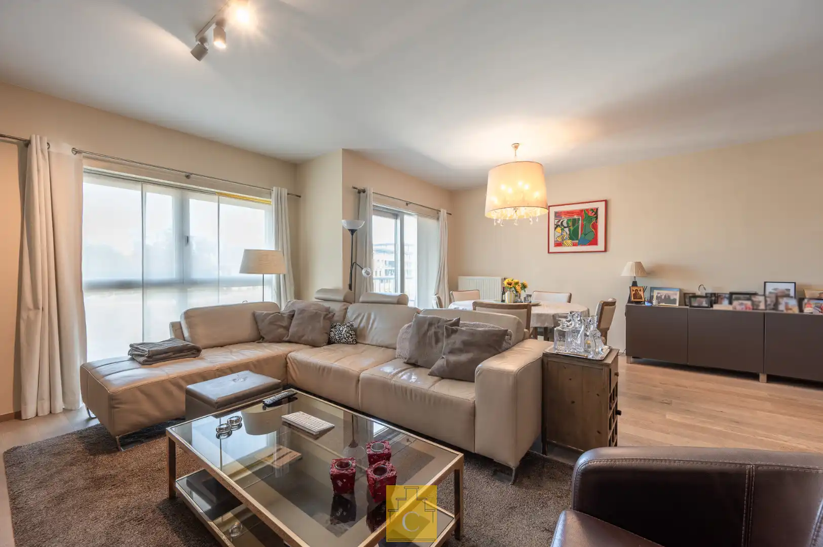 Appartement met subliem zicht, autostandplaats, 2  zonneterrassen, ruime privé-kelder, vooraan St Kruis foto 4