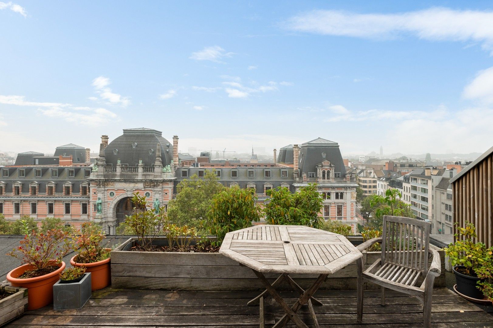 Dakappartement panoramisch zicht en uitzonderlijk terras! foto 1