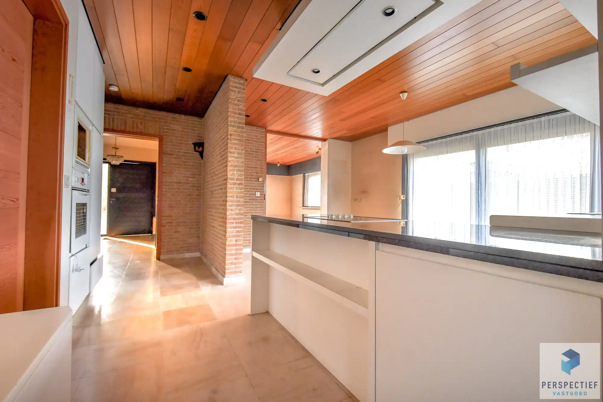 Centraal gelegen ruime woning met 3 slaapkamers - garage en grote tuin foto 9