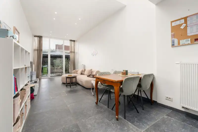 Instapklare rijwoning nabij centrum foto 5