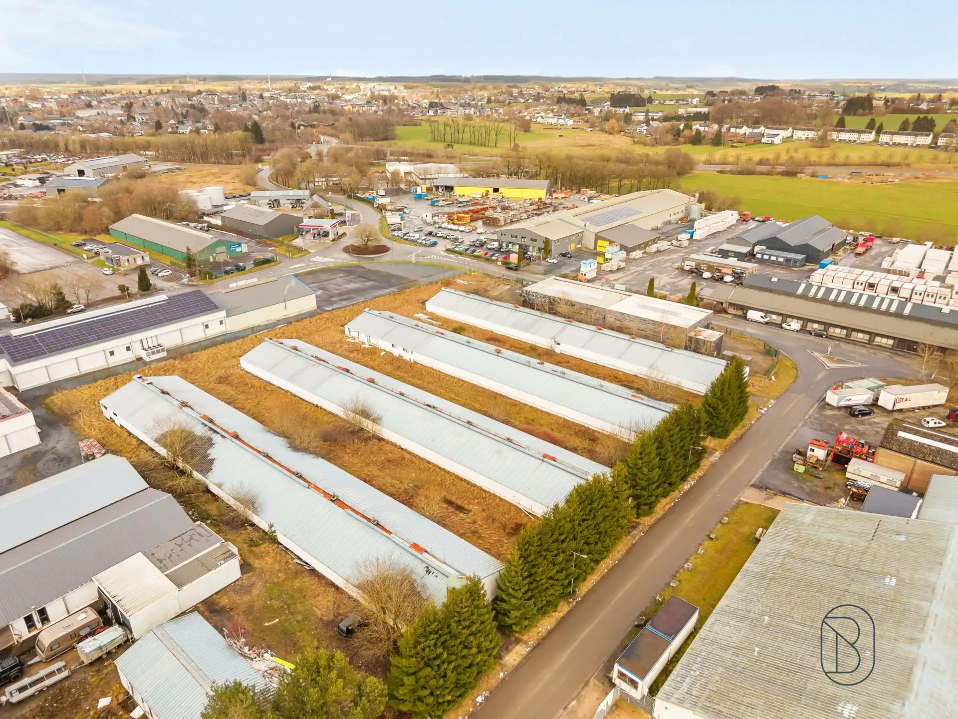 Industriegrond van 10.647m² met potentieel in Bastogne foto 4