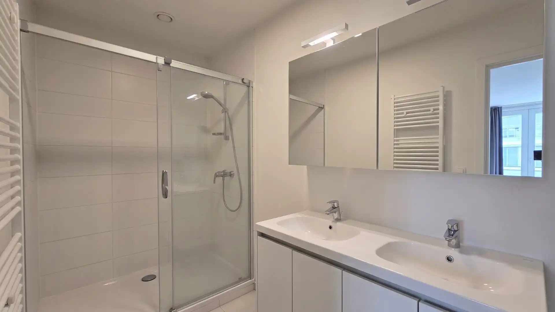 Prachtig en modern 1-slaapkamer appartement met terras en tuinuitzicht – Sint-Lambrechts-Woluwe foto 8