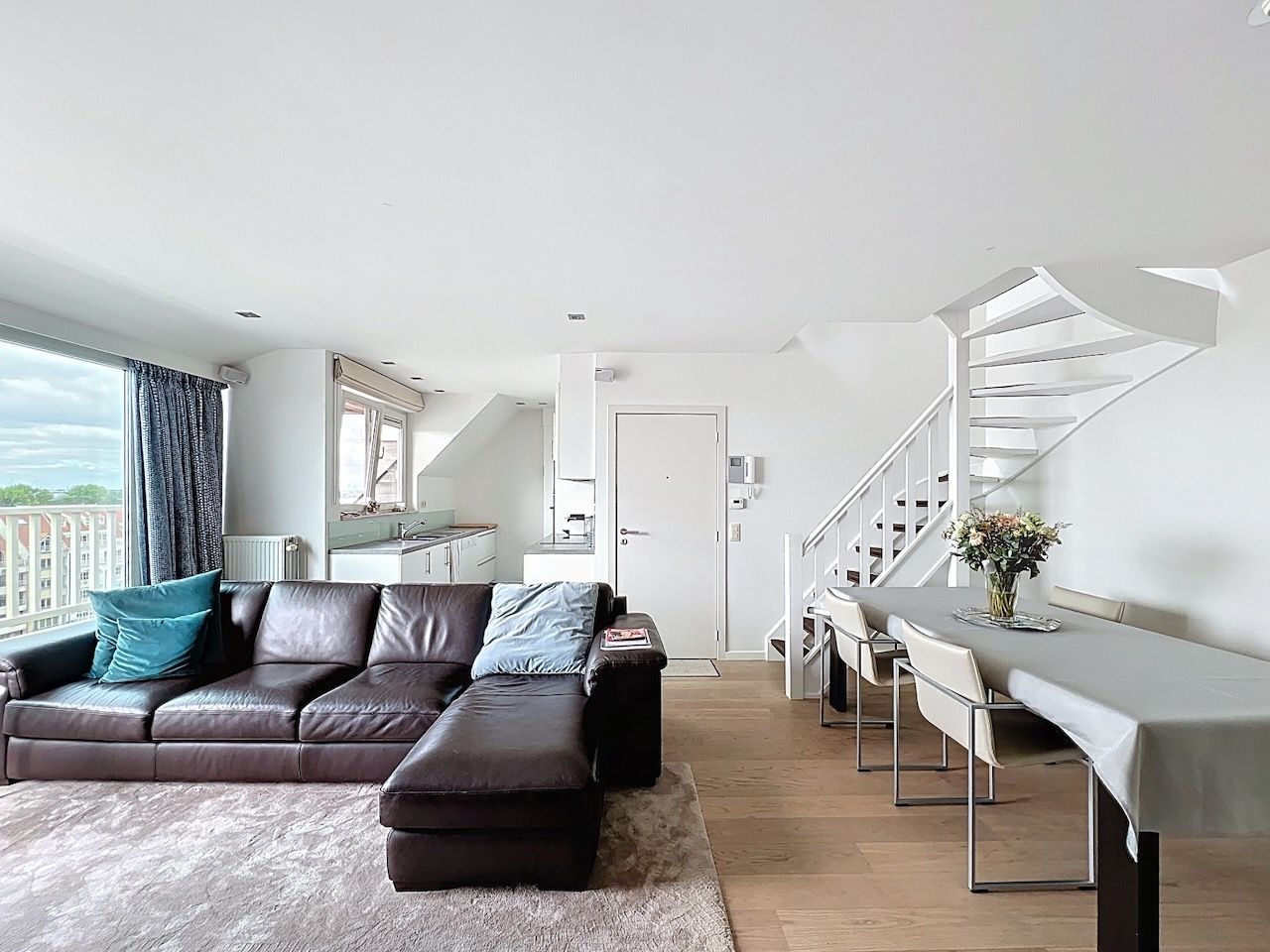 Duplex dakappartement met twee slaapkamers en een mooi, zuidgericht terras – Graaf d'Ursellaan foto 5