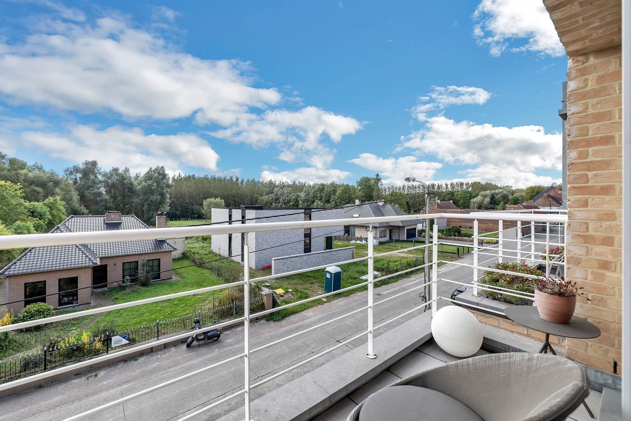 Energiezuinig, ruim appartement met twee terrassen en garage foto 14