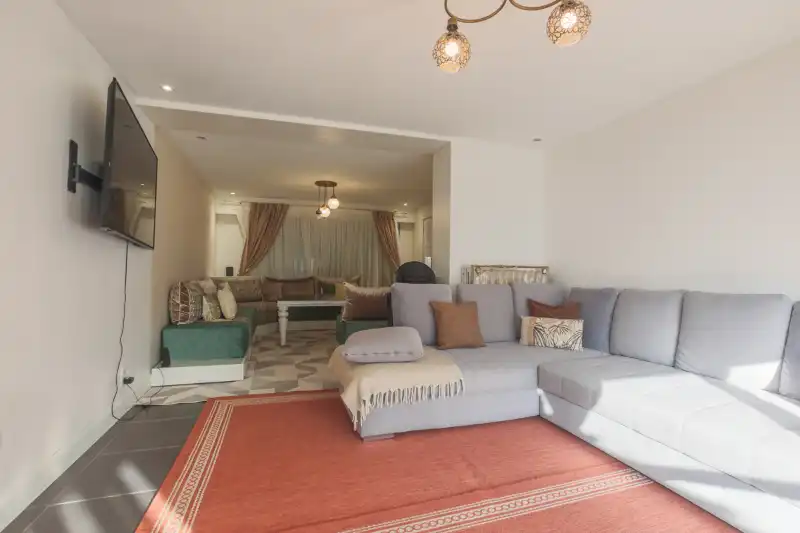 Rustig gelegen woning met 4 slaapkamers, terras en tuin (Energielabel C, centrale verwarming, elektriciteit goedgekeurd...). foto 6