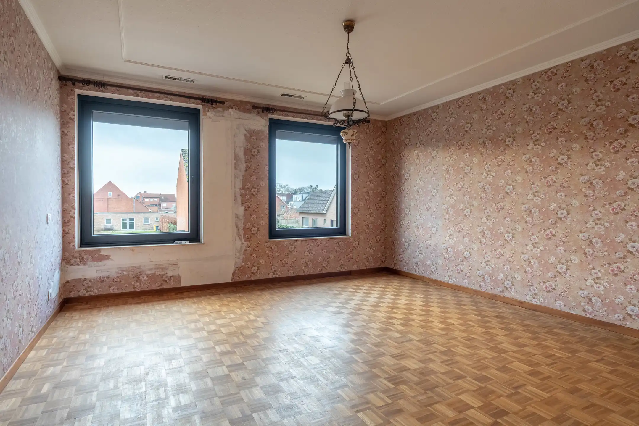 Op te frissen woning met 3-4 slpk op toplocatie te Arendonk foto 17