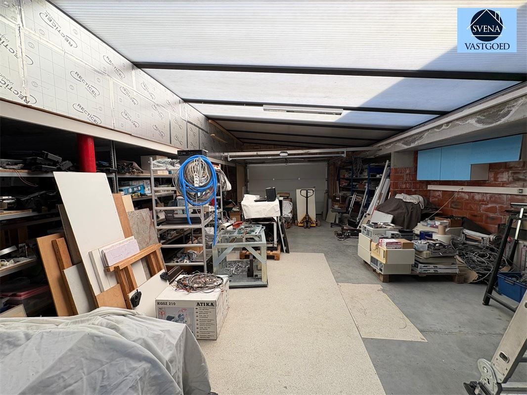 APPARTEMENT MET MAGAZIJN GELEGEN IN KMO ZONE foto 14