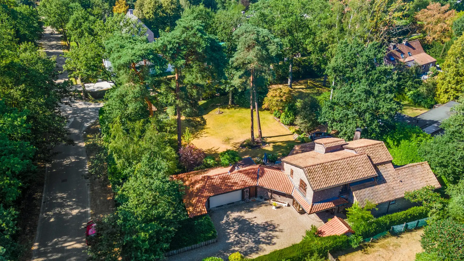 Vlassak-Verhulstvilla op uitstekende locatie foto 3