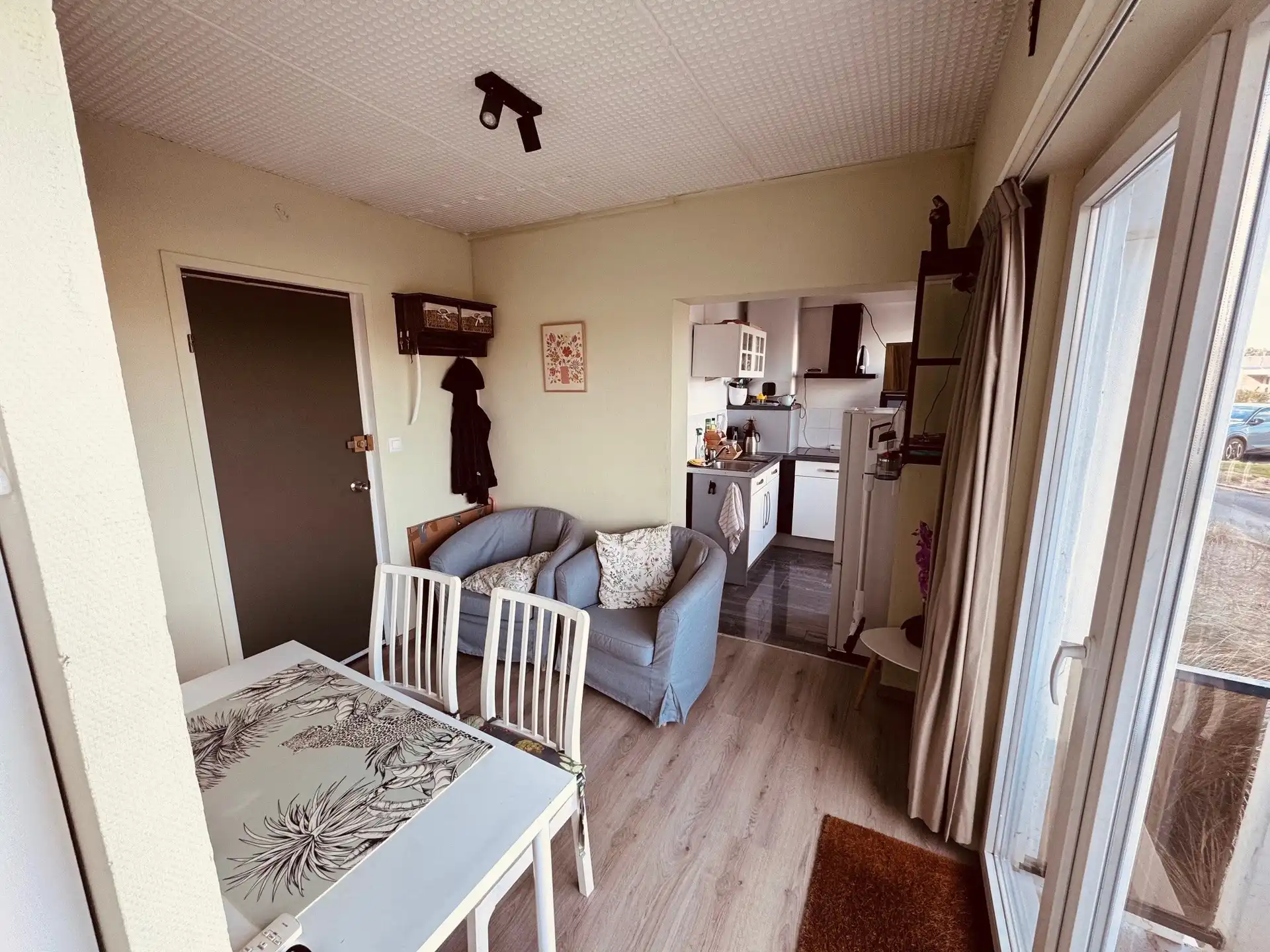 Gezellige studio met terras in Park Atlantis – De Haan. foto 2