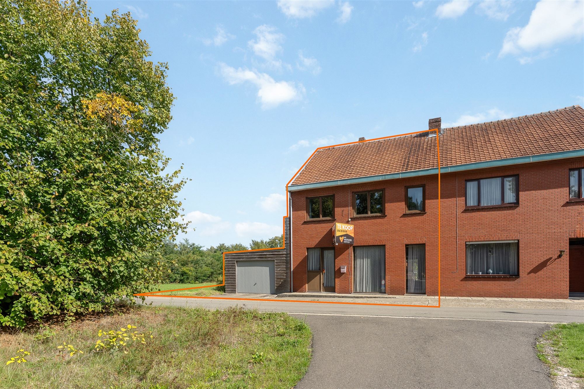 WONING MET ZICHT OP KANAAL OP PRACHTIGE LIGGING foto 2