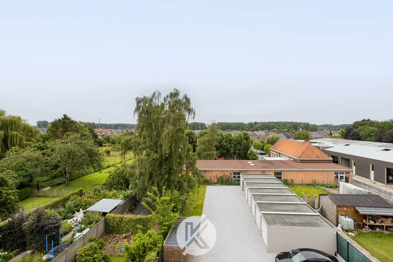Elegant appartement met private garage foto 18