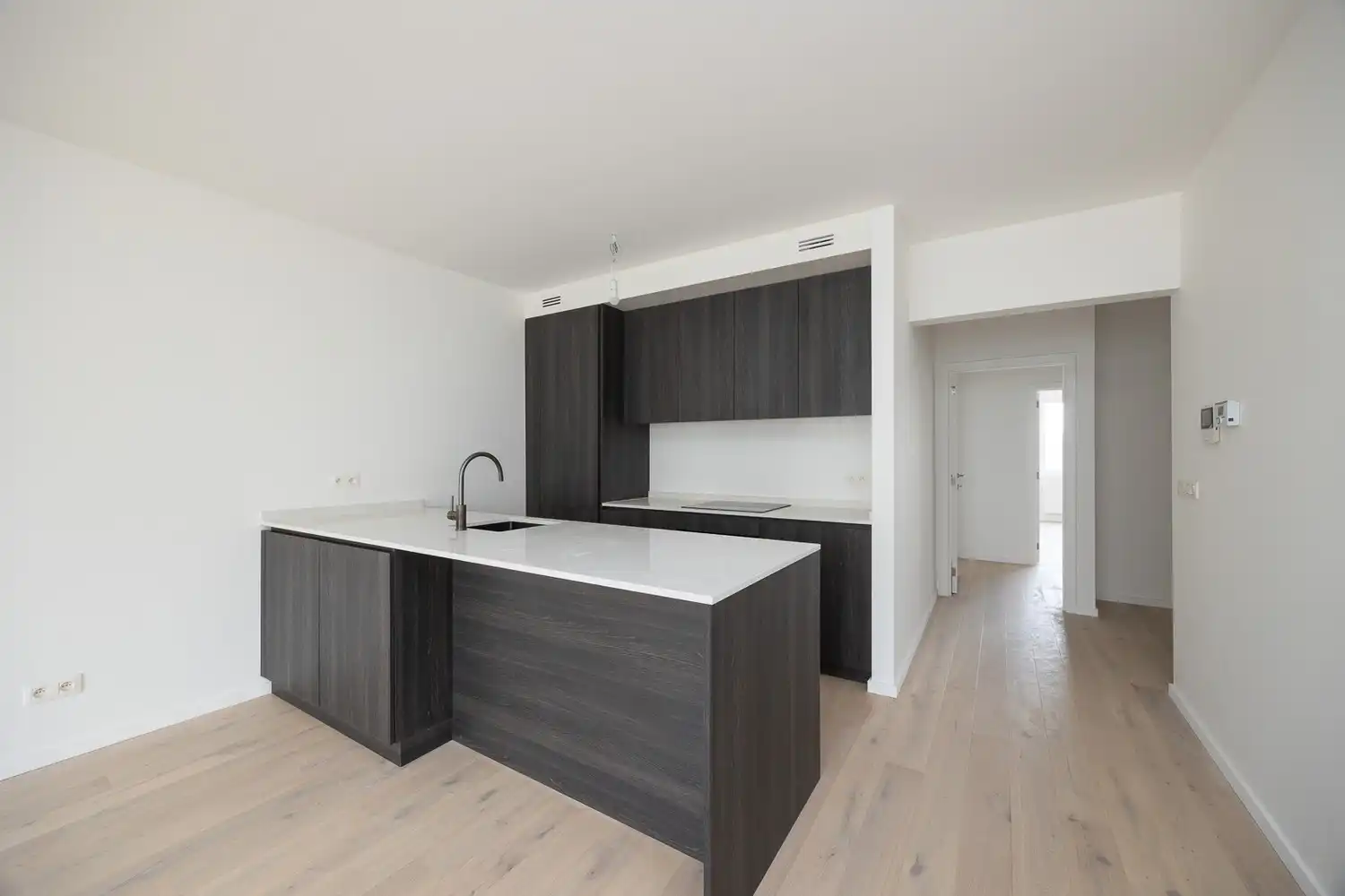 Stijlvol nieuwbouw dakappartement (±120 m²) met terras op toplocatie in Antwerpen foto 5
