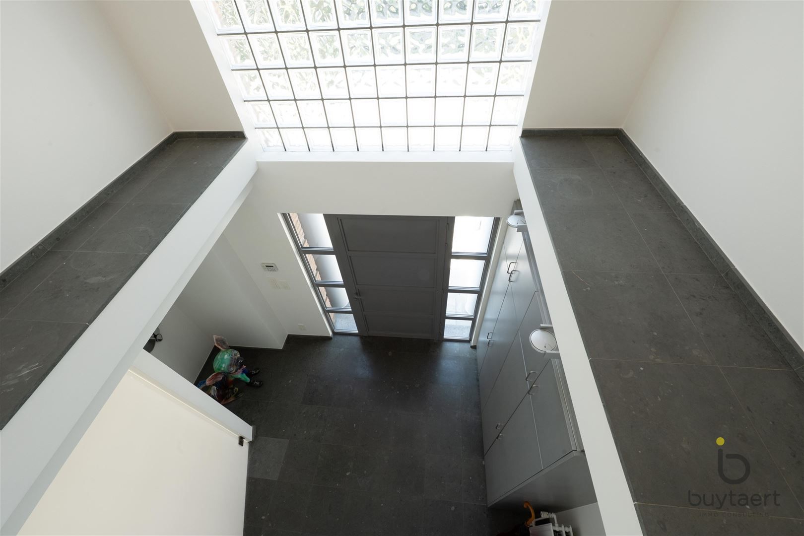 Wonen én werken in luxe familiewoning in begeerde Vriesdonkwijk foto 3