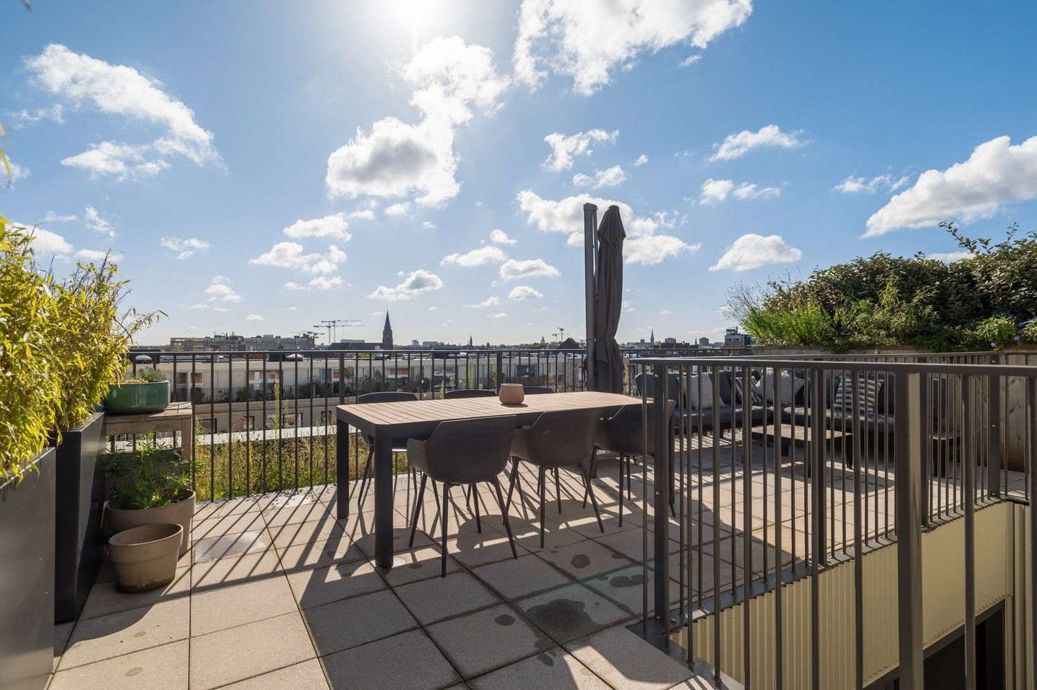 Prachtige luxueuze loft met 2 SLPKS en een riant dakterras (50 m²) te Antwerpen-Dam! foto 16