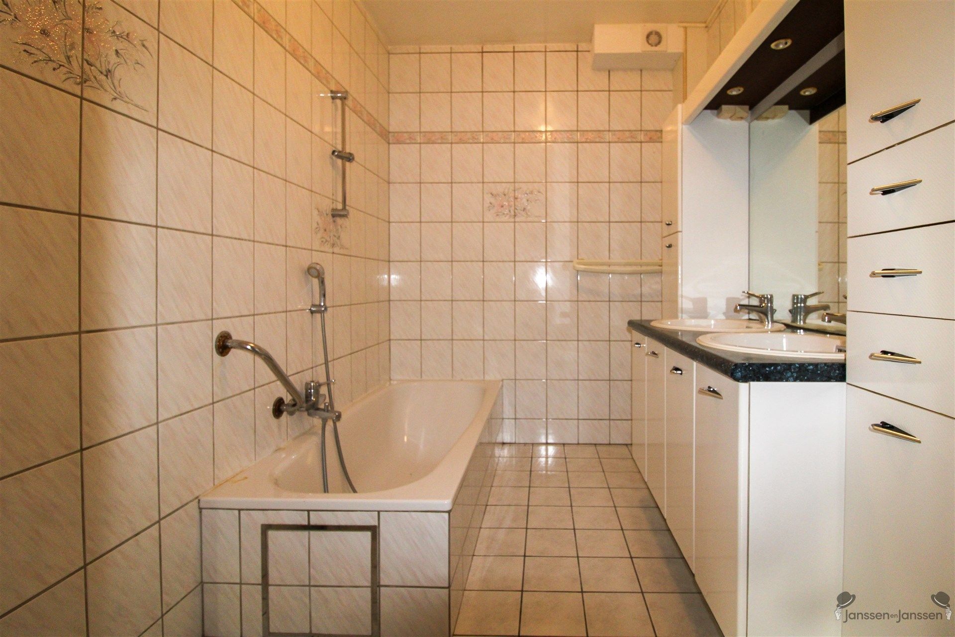 gebouw voor gemengd gebruik foto 6