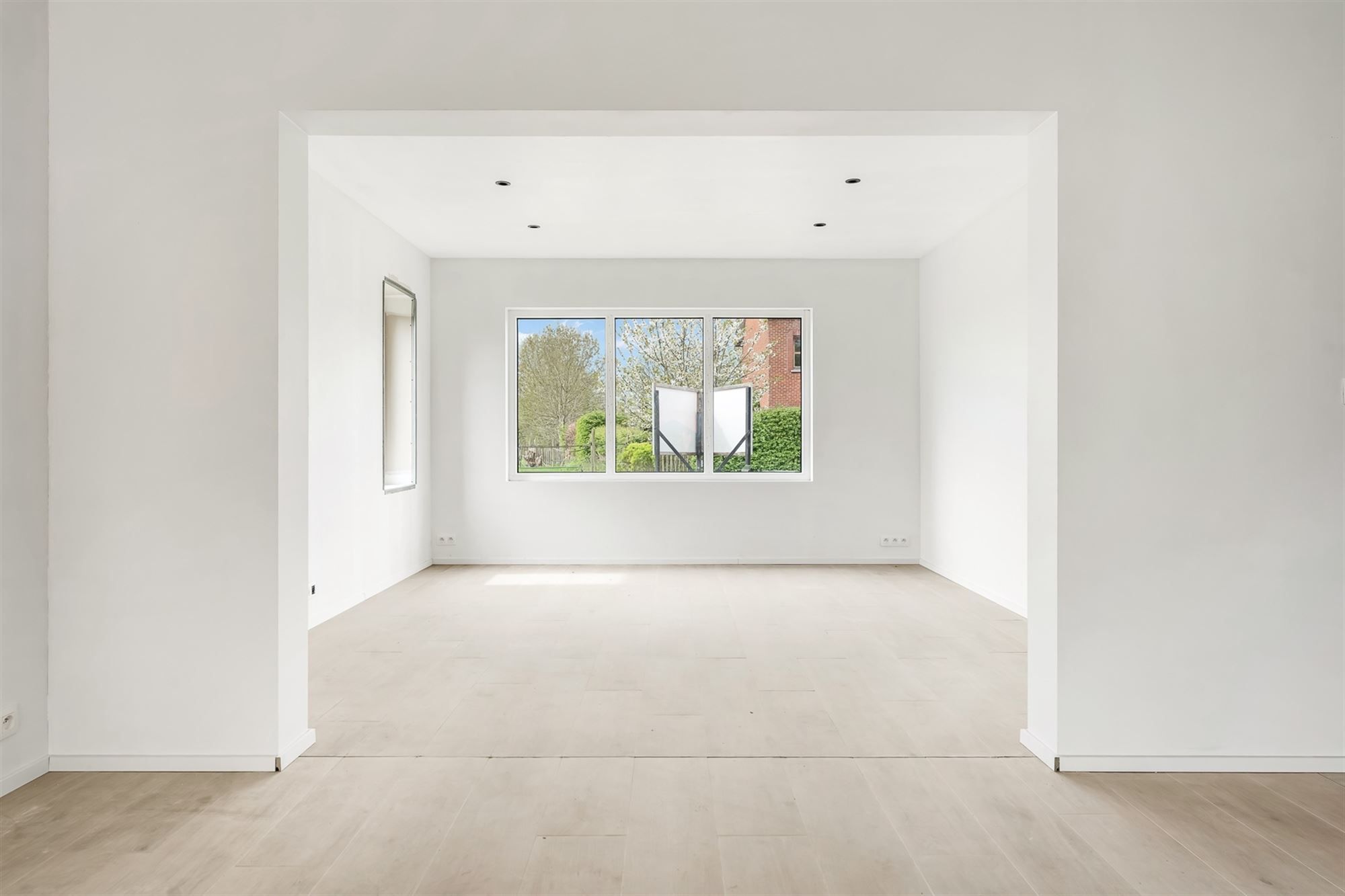 GERENOVEERDE, ENERGIEZUINIGE WONING OP PRACHTIGE LIGGING! foto 4