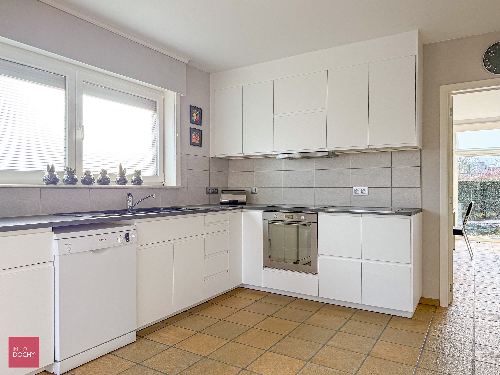 Instapklare lichtrijke alleenstaande woning | Lindestraat foto 7